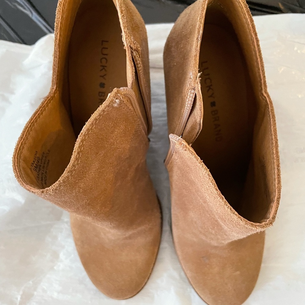 Lucky Brand size 9 caramel boots